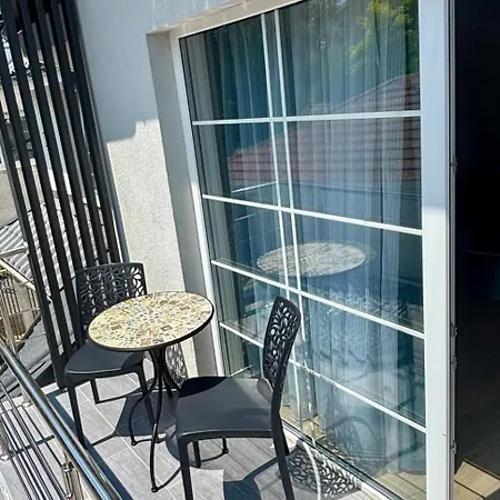 Apartment Marailis Port