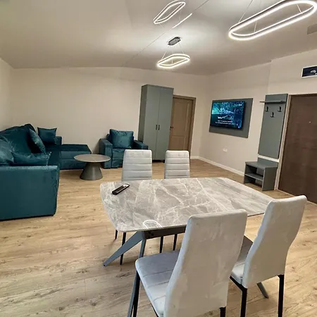 Marailis Port * Mangalia