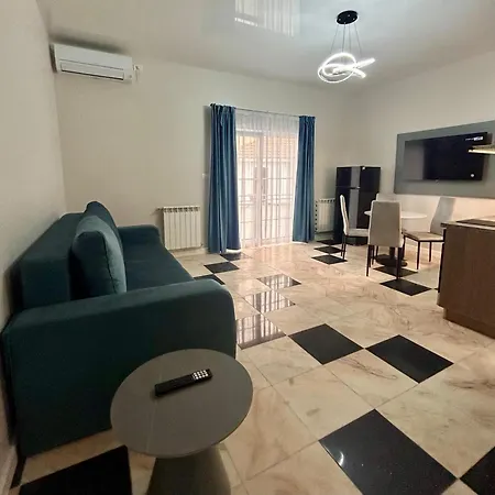 Marailis Port Apartment *