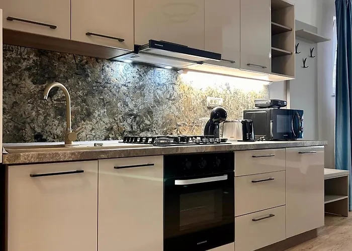 Marailis Port * Mangalia