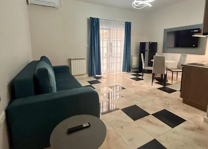 Marailis Port Apartment *